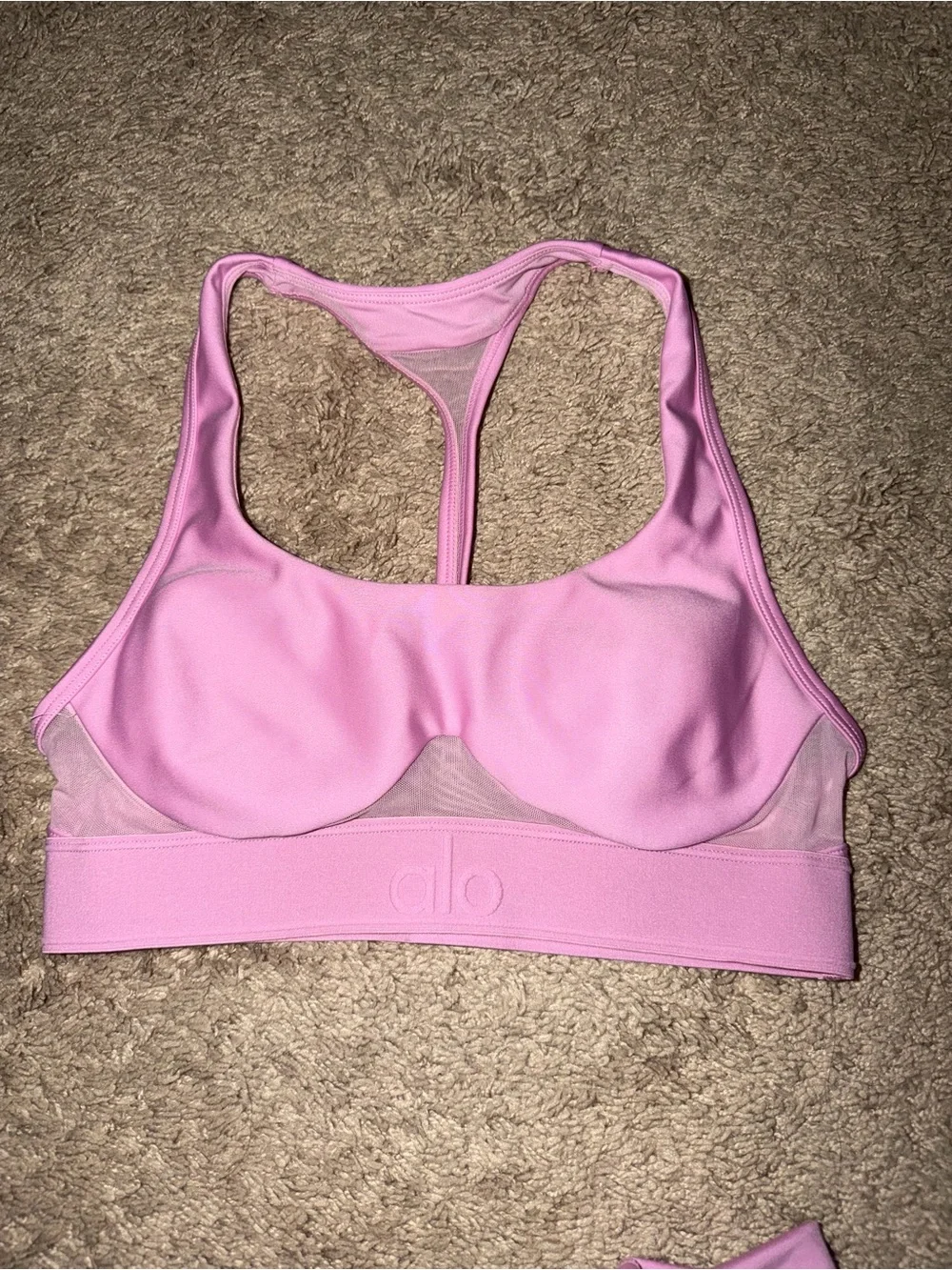 ALO Yoga Women's Lilac Mesh-Panel Sports Bra airlift rebel in candy heart